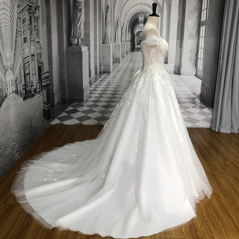 SL-9078 Gorgeous Lace Appliques Court Train A-Line Wedding Dress 2022 Luxury Off Shoulder Beaded Vintage Bride Gown