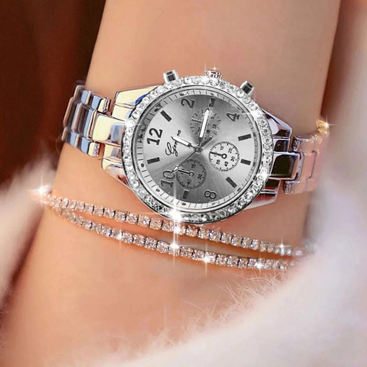 Luxurious Versatile Women's Business Bracelet Watch Set, Rhinestone Personalized Jewelry As A Gift For Her