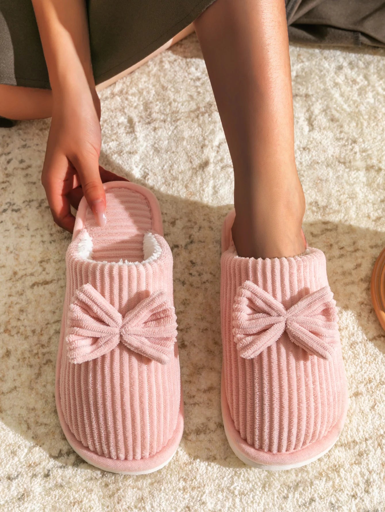 Fashion Women's Bow Slippers Fall/Winter Indoor Bedroom Floor Lightweight and Comfortable&Soft Warm Slippers for Home