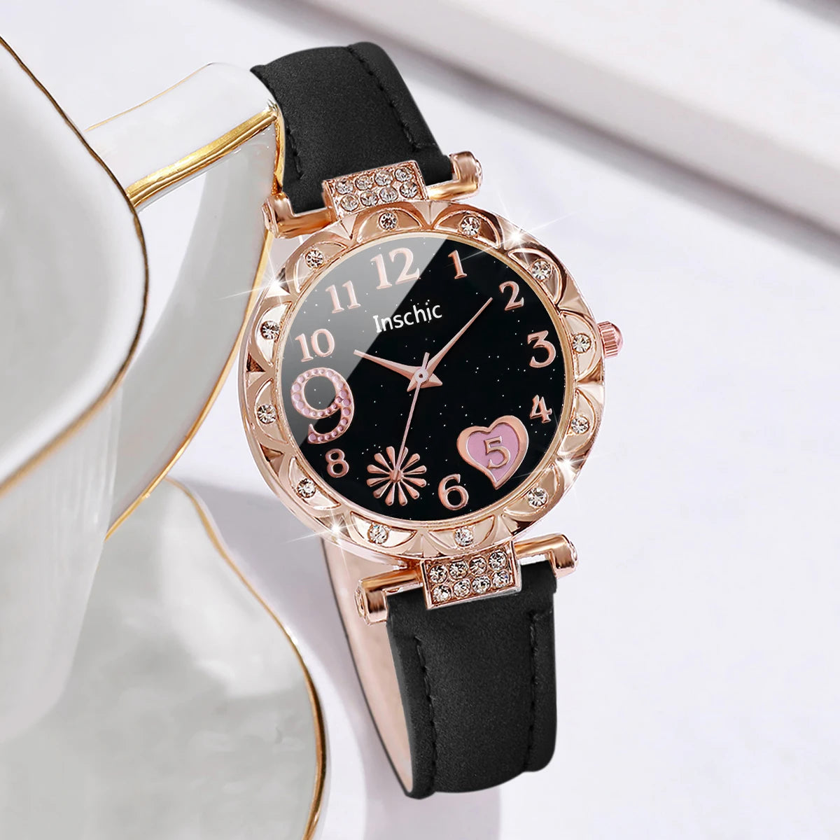 6PCS/Set Women's Watches Fashion Rhinestone Heart Dial Leather Band Quartz Watch Leaf Bracelets Set(Without Box)