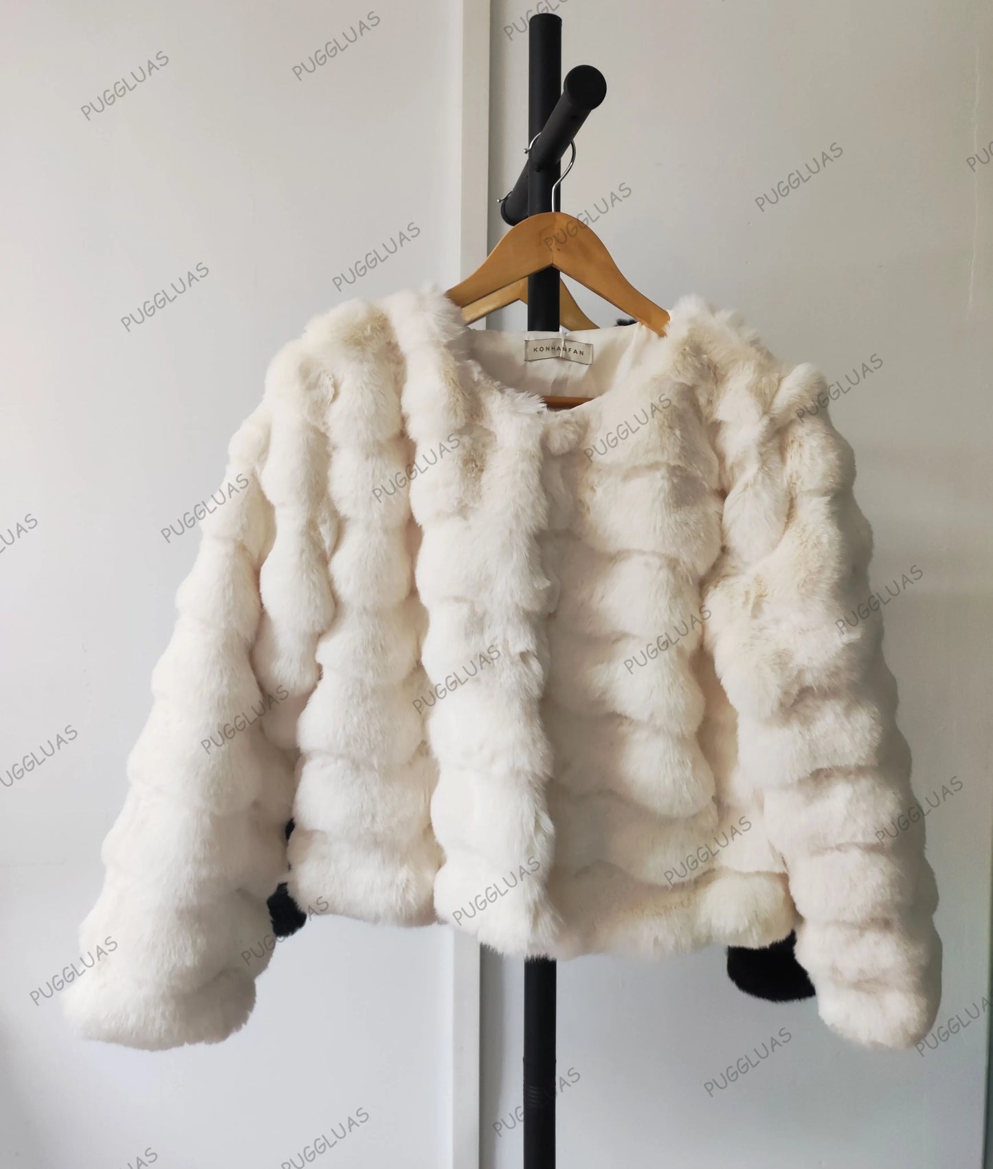 2024 Winter Fashion Faux Fur Coat Women Korea Fashion Warm Feather Coats Cardigan Short Outercoat Lady Party Elegant Outfits New