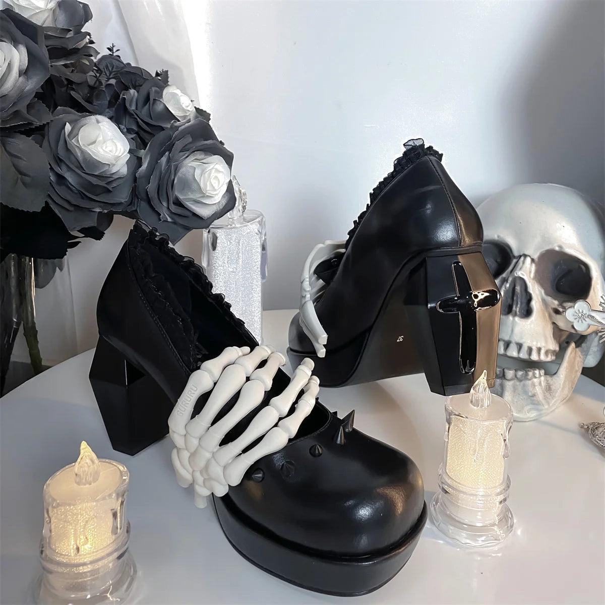 Antique Dark Punk Style Goth Girls Shoes Lolita Cosplay Round Head Thick Bottom Cross Rivet Lace Skull 8cm High Heel Shoes