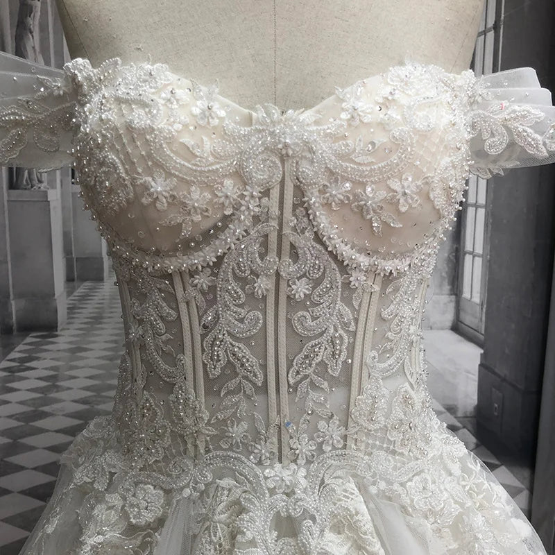 SL-9078 Gorgeous Lace Appliques Court Train A-Line Wedding Dress 2022 Luxury Off Shoulder Beaded Vintage Bride Gown