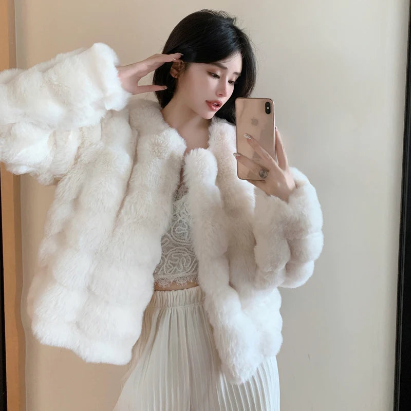 2024 Winter Fashion Faux Fur Coat Women Korea Fashion Warm Feather Coats Cardigan Short Outercoat Lady Party Elegant Outfits New