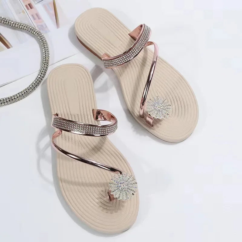 Women's Sandals Summer New Fashion Beach Sandals Rhinestone Flat Slippers Luxury Sandals Women Designers Ladies Shoes Large size