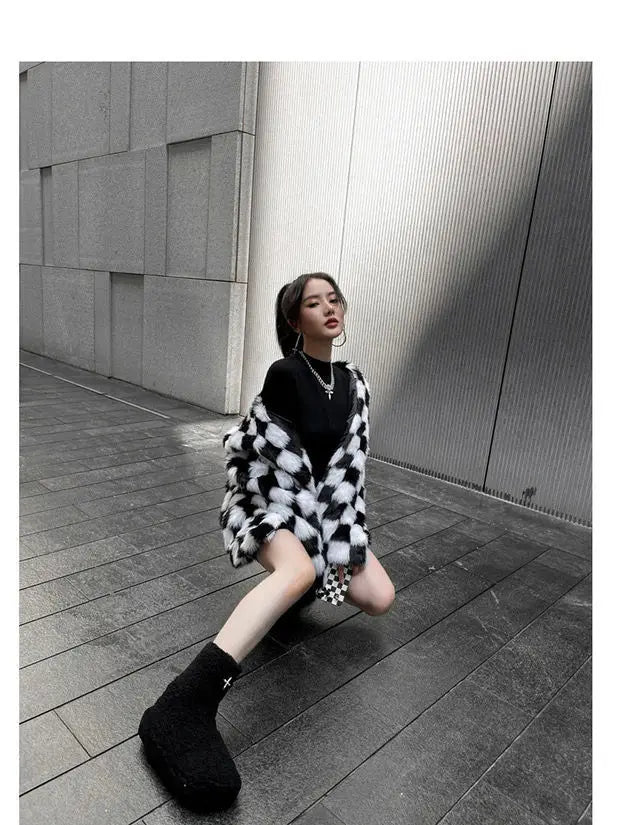 Chic Woman Winter Furry Checkerboard Bomber Jacket Faux Fox Fur Black White Plaids Hooded Coat Flocking Cardigan Fleece Tops