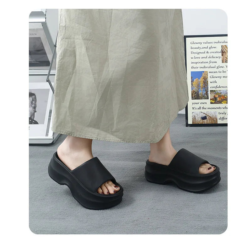 Gacimy Summer Thick Soles Sandals For Women Outdoor Fashion Soft Cloud Beach Shoes Comfortable Non-Slip Home Bathroom Slippers