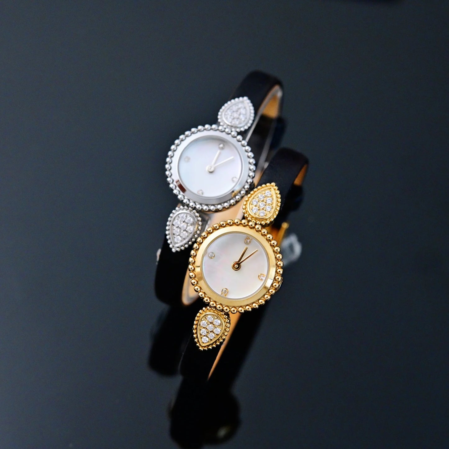 High quality 2024 new women's watch gold bracelet watch retro fashion diamonds small lovers Genuine Leather