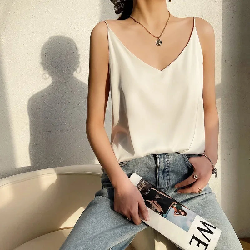 100 silk real silk 2023 summer women's clothing new slim v-neck short temperament inner top one-shoulder camisole