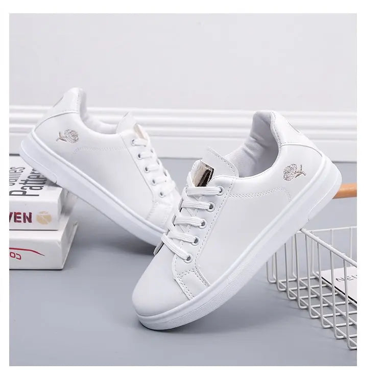 Women Casual Shoes Spring Autumn Sneakers Fashion White Breathable Embroidered Flower Lace-Up Tennis shoes