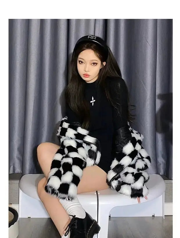 Chic Woman Winter Furry Checkerboard Bomber Jacket Faux Fox Fur Black White Plaids Hooded Coat Flocking Cardigan Fleece Tops