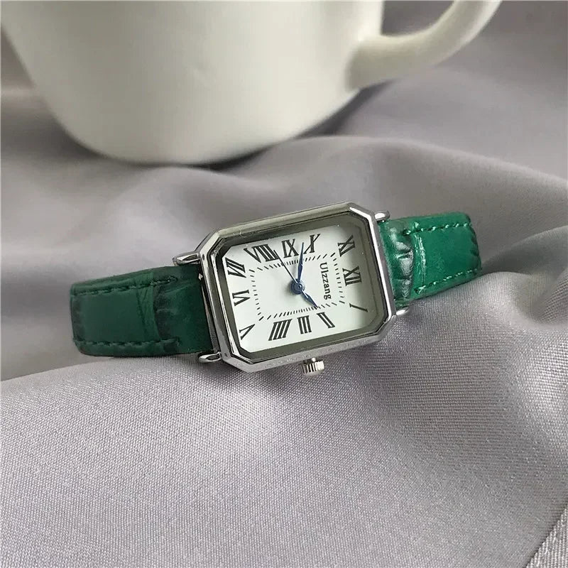 Retro Watches Classic Casual Quartz Dial Leather Strap Band Rectangle Clock Fashionable Wrist Watches for Women Gift Wrist Watch