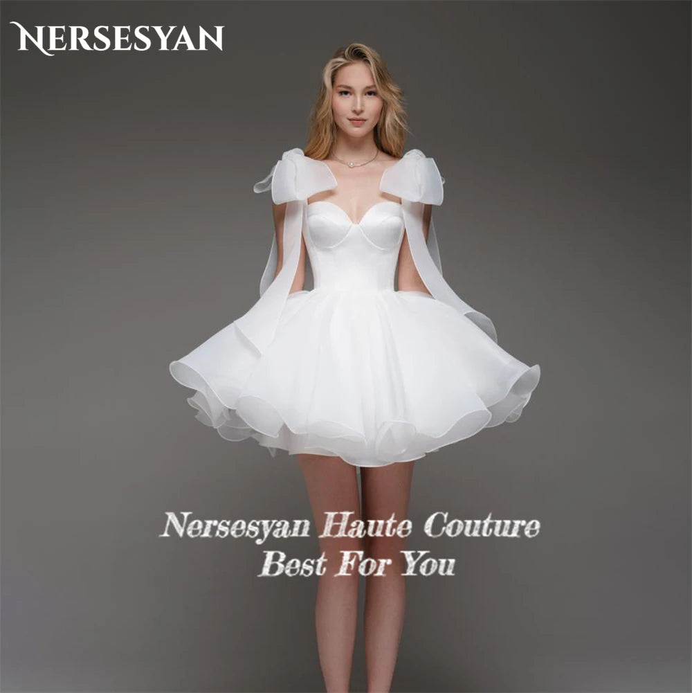 Nersesyan Elegant Chiffon Wedding Dresses Mini A-Line Solid Bow Straps Sweetheart Bridal Gowns Backless Sleeveless Bride Dress