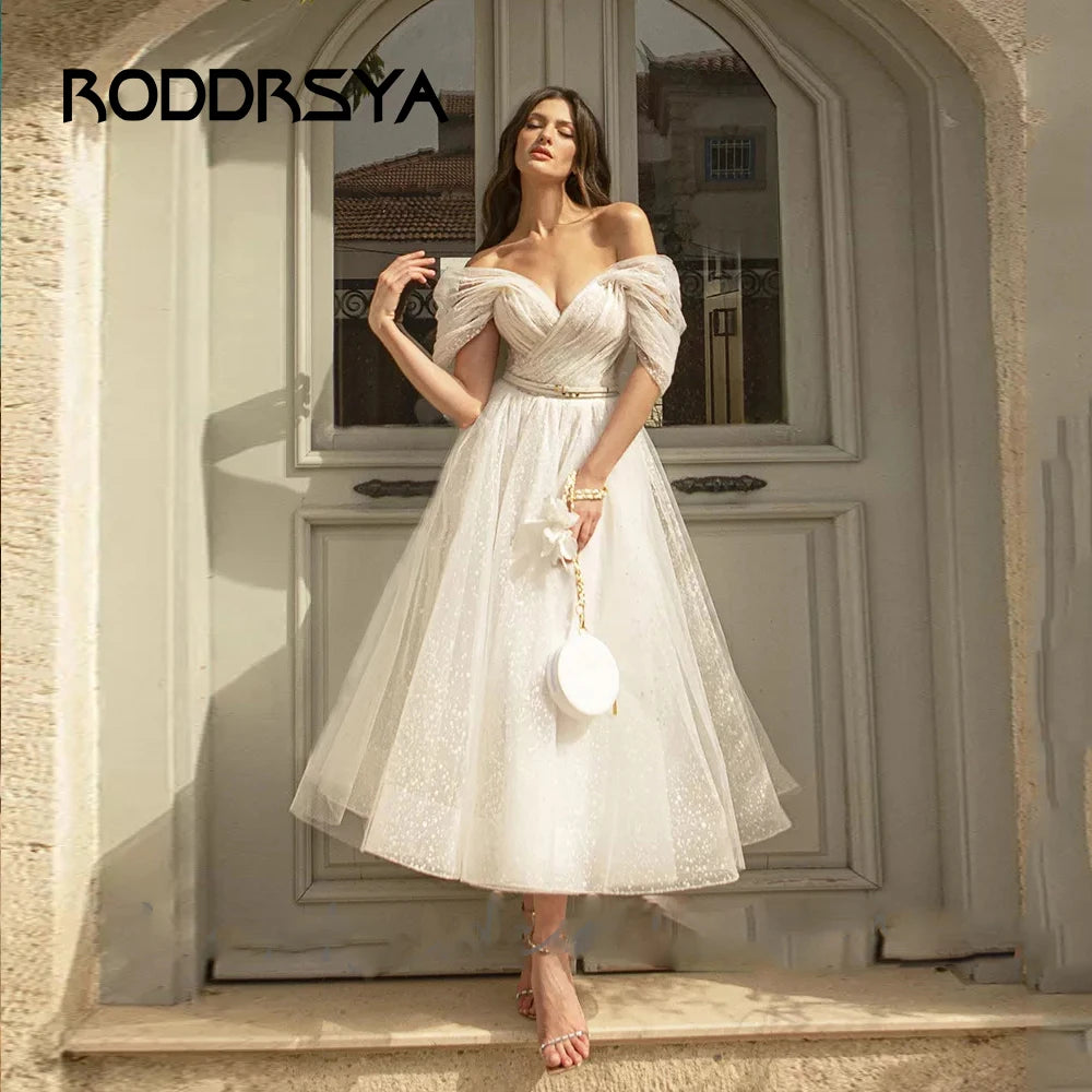 RODDRSYA Bling Glittter Boho Wedding Dresses For Women Off Shoulder Sweetheaart Net Tulle Beach Tea Length Bridal Gowns Lace Up