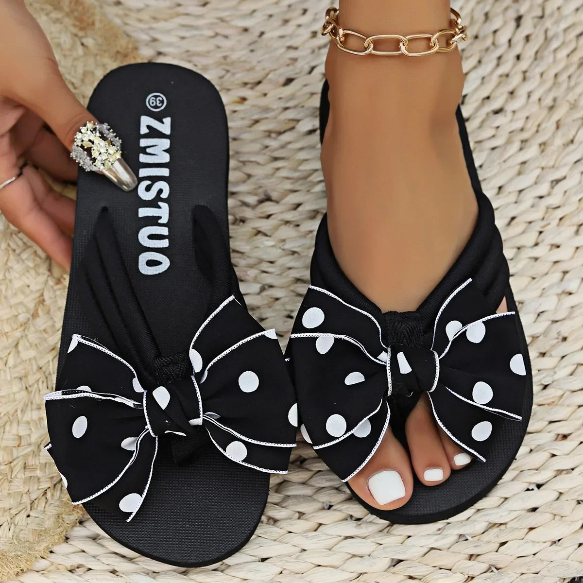 Sandals Woman 2024 Flip Flops Trend Women's Shoes Pou Slippers Free Shipping Onlyfans Bags Clearance Lady Flat Girls Sandal