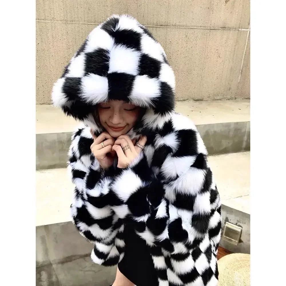 Chic Woman Winter Furry Checkerboard Bomber Jacket Faux Fox Fur Black White Plaids Hooded Coat Flocking Cardigan Fleece Tops