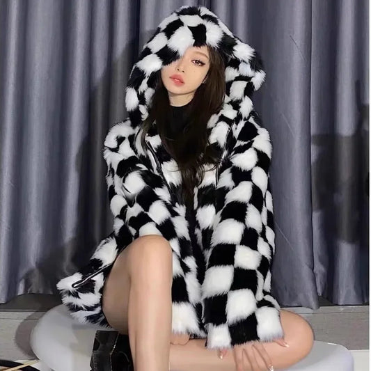 Chic Woman Winter Furry Checkerboard Bomber Jacket Faux Fox Fur Black White Plaids Hooded Coat Flocking Cardigan Fleece Tops