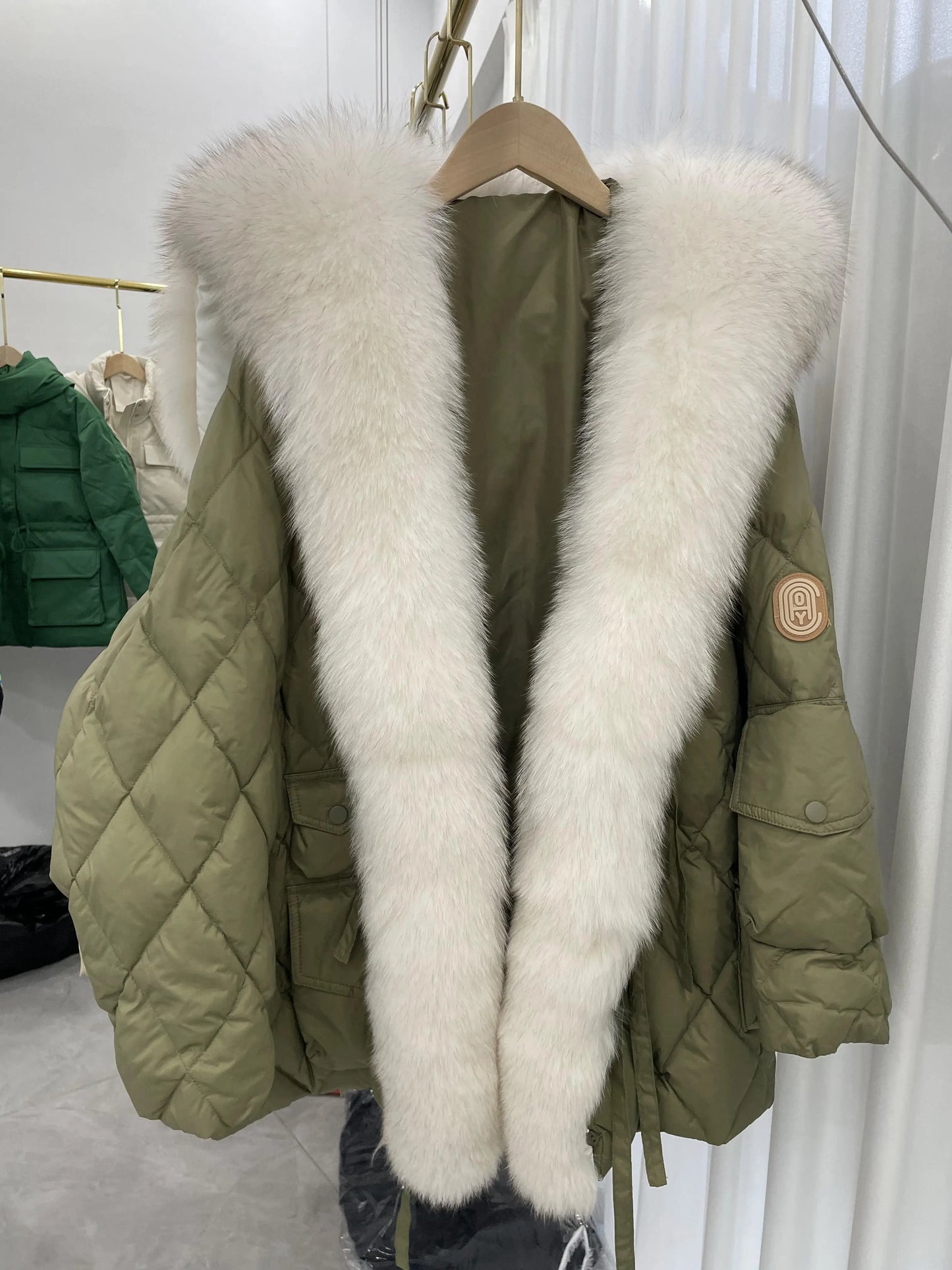 2024 Luxury Fur Collar Long Coats 2024 Women Winter Soft Warm Loose Jacket Puffer Parka Female Windproof Snow Outwear Coats